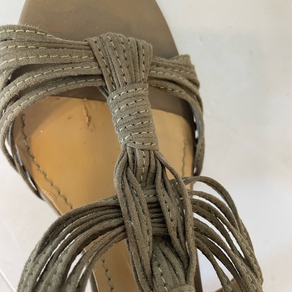 Nine West tan suede strappy zipper back open toe heels shoes size 6 1/2 M - Picture 8 of 9